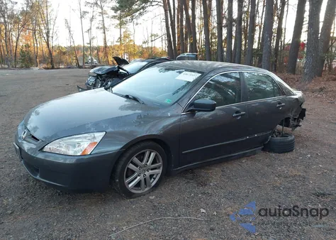 2003 Honda Accord 2.4 Lx z USA, uszkodzony, nr VIN 1HGCM56393A085016